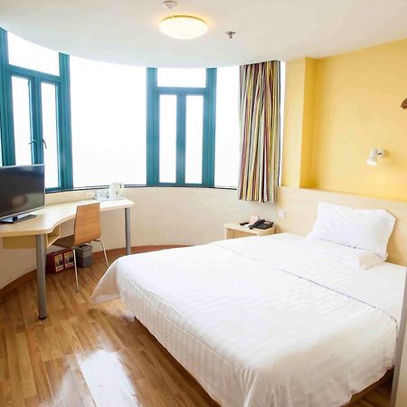 7Days Inn Zhongshan Li He Square Kamer foto