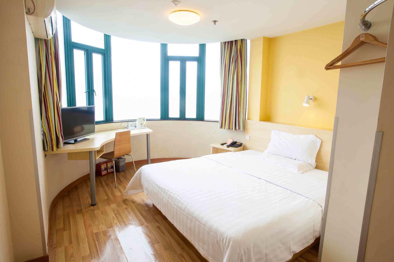 7Days Inn Zhongshan Li He Square Kamer foto